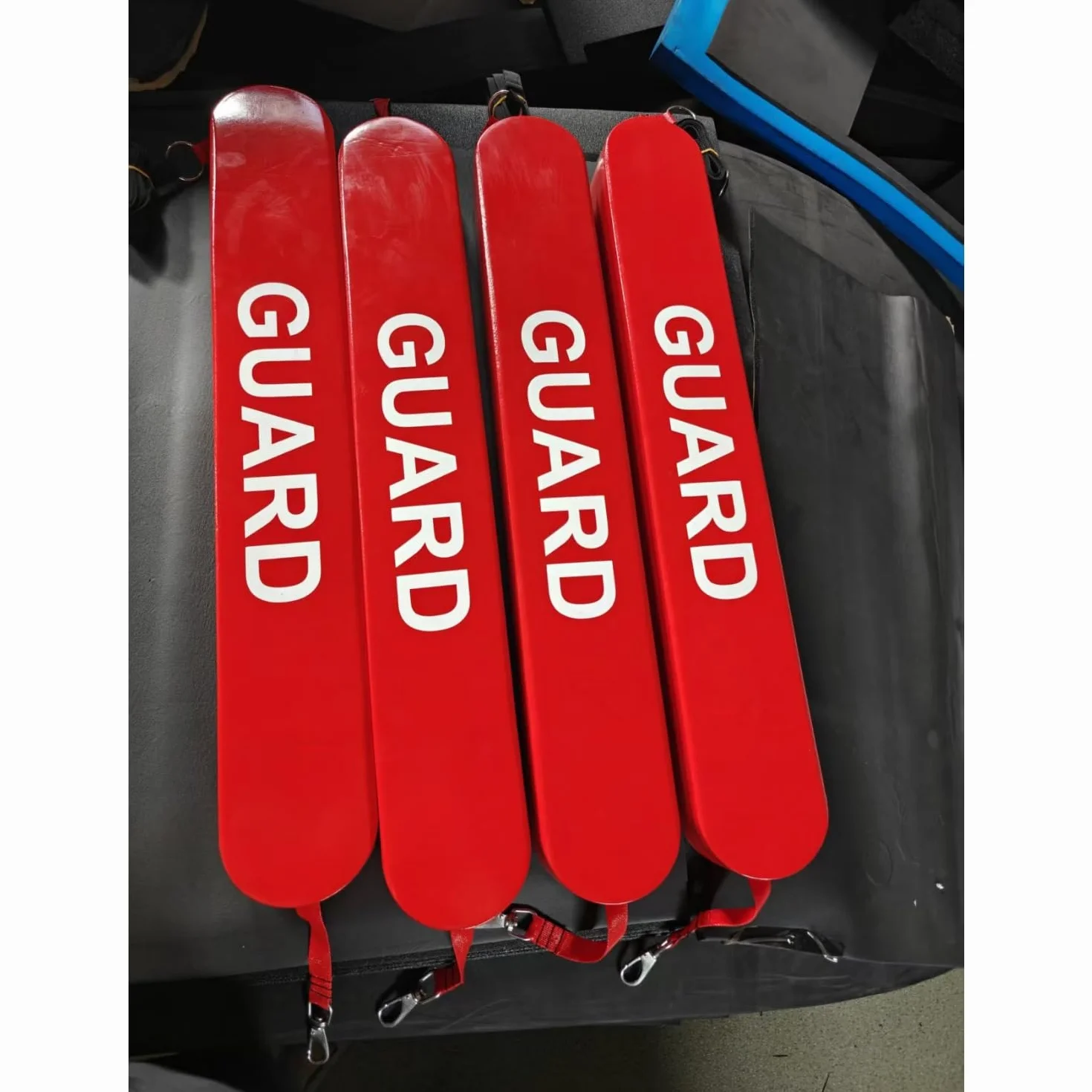 Tubo di salvataggio professionale per bagnini, rosso con testo di protezione bianca, galleggiante di sicurezza per piscine e salvataggio in spiaggia