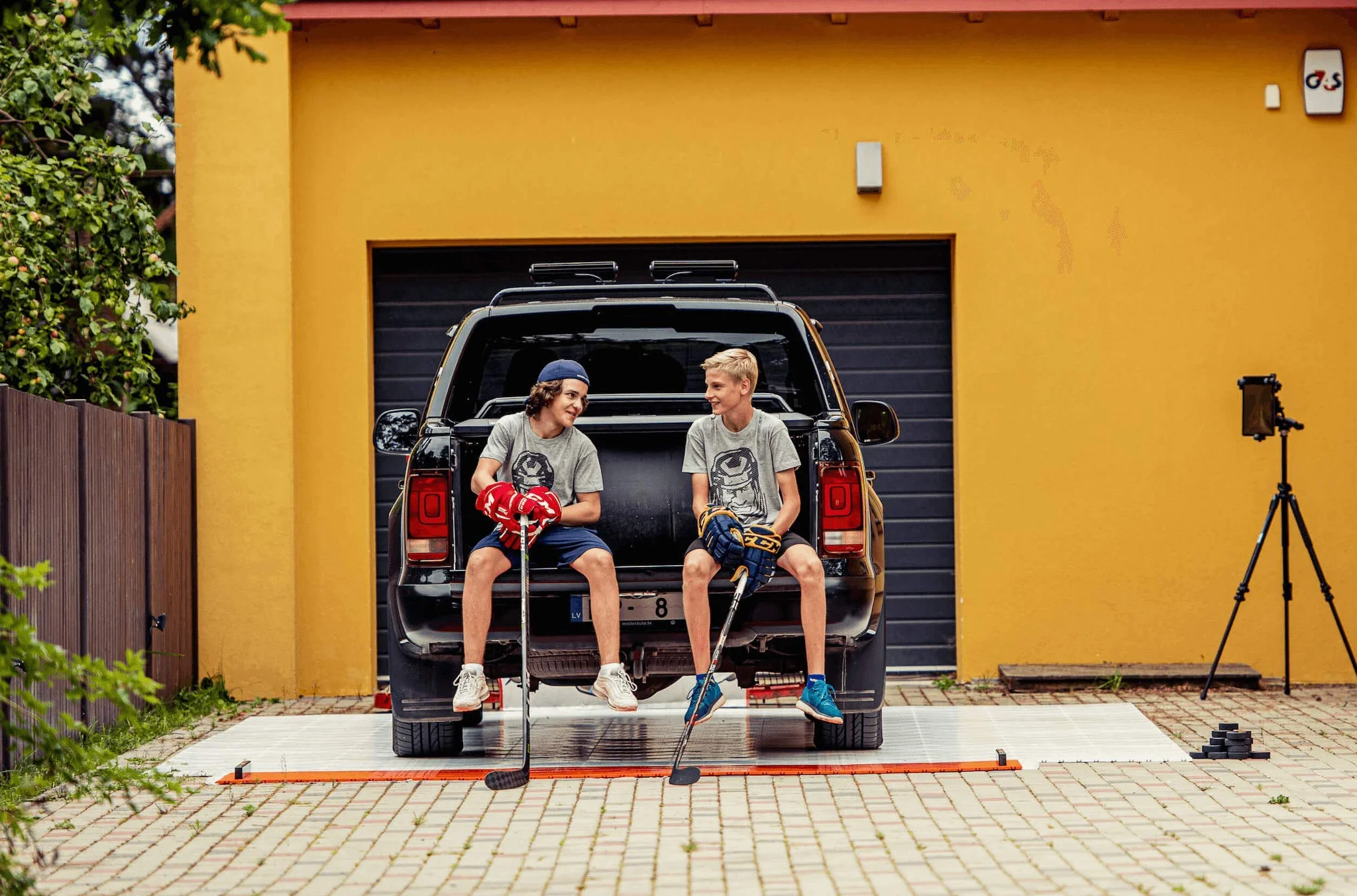 Hockey Revolution Piastrelle per Pavimenti Dryland – Superficie di Allenamento Liscia ad Incastro per incollare, tiro, Passaggio, Adatto per Interni ed Esterni