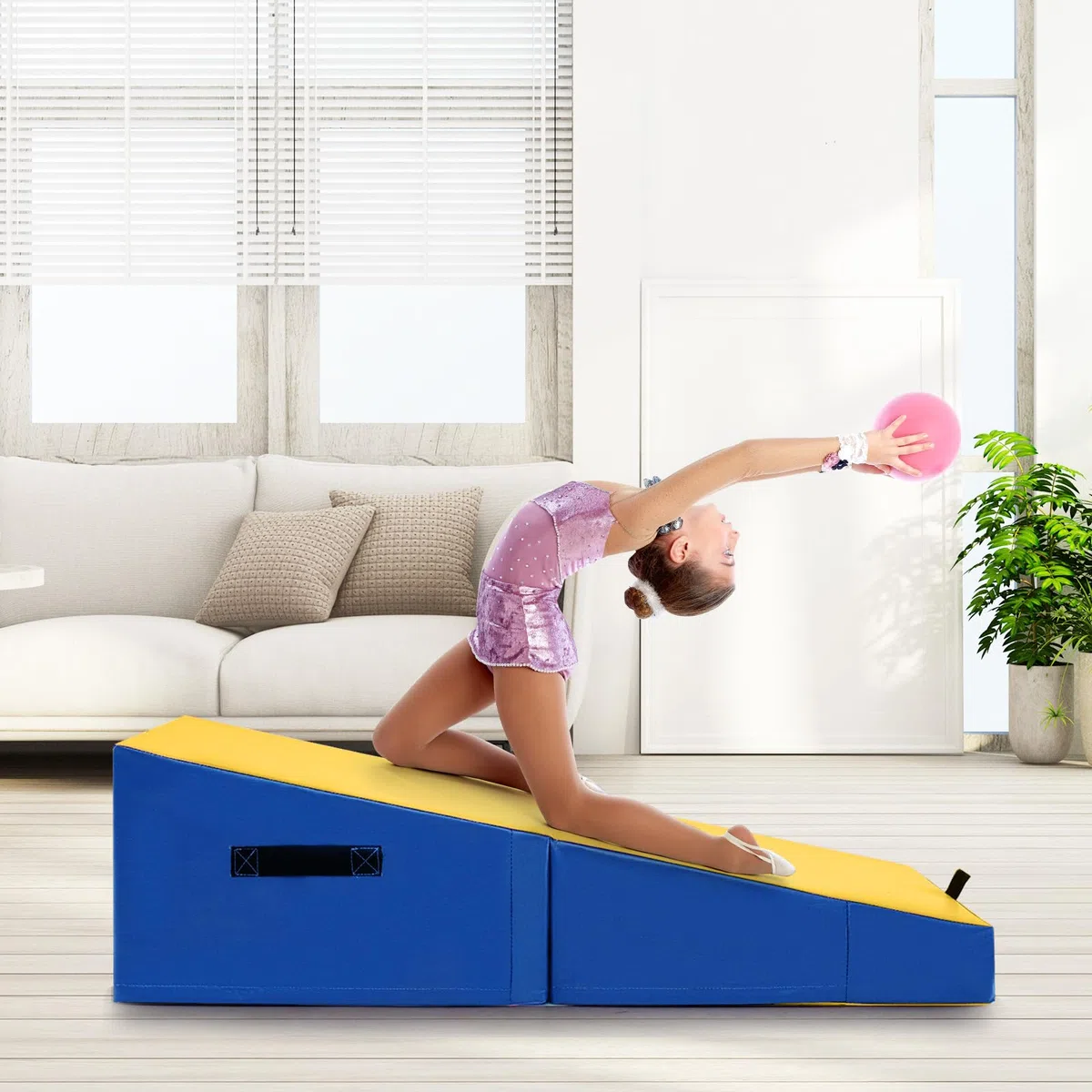 COSTWAY Materassino Ginnastica, Tappetino da Ginnastica Pieghevole con Schiuma EPE e Pelle PVC Antiscivolo e Maniglia, Tappetino da Esercizio a Forma di Cuneo per Casa e Palestra