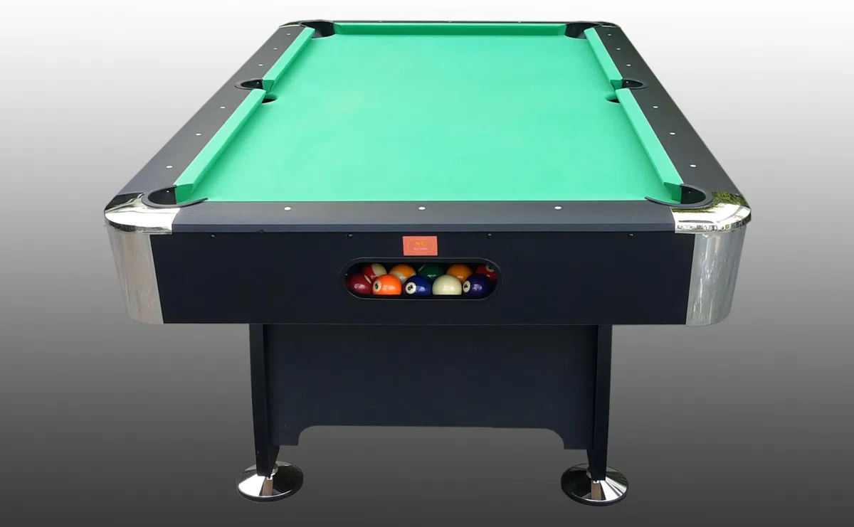 NG Biliardi - Tavolo da Biliardo Black Norman Light (216 cm), Pre-Montato, con Sistema di Ritorno Biglie e Regolatori di Livello, Panno Professionale Verde, Regolamentare