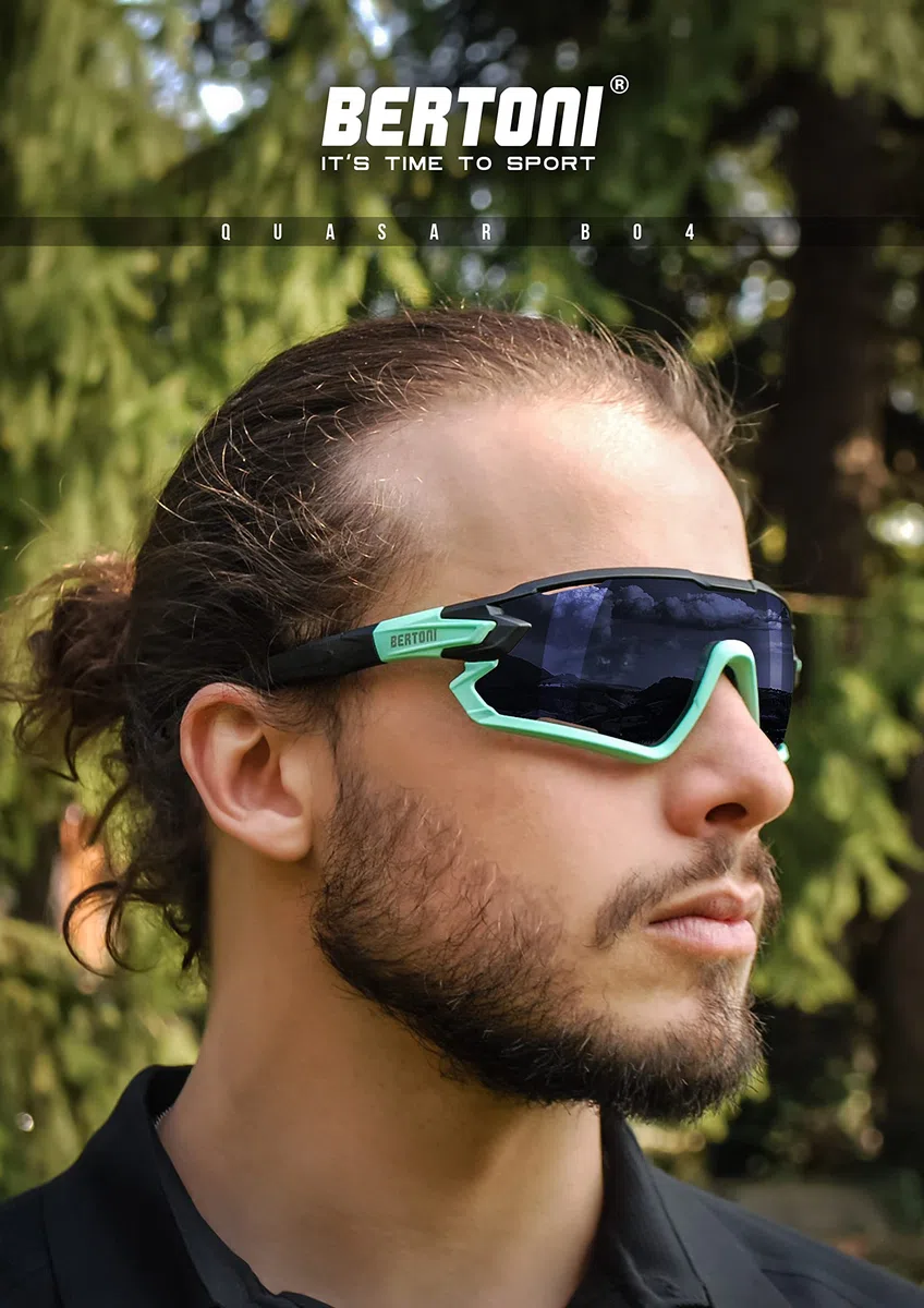 Bertoni Occhiali Ciclismo Running MTB Sci Padel Tennis Sport Polarizzati Fotocromatici MOD. Quasar