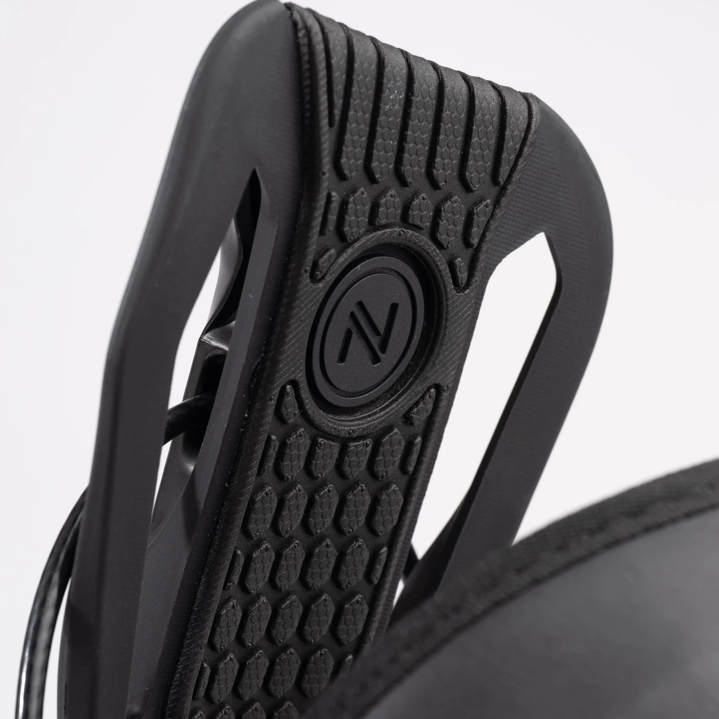 Attacchi da snowboard Nidecker Flow Nexus Confortevole flex all-mountain con piastra di base in nylon rinforzato con vetro