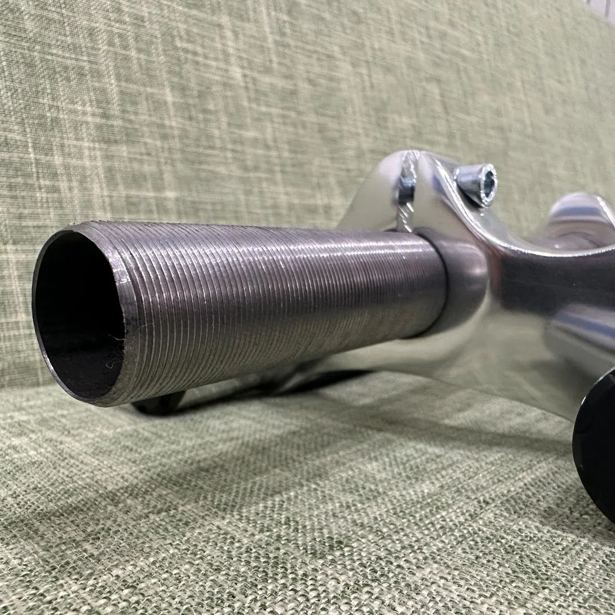 Forcella per Bicicletta 26"/700C/29, Codolo Filettato da 1", Triplo Attacco Senza Sospensione con Doppio Supporto per Pneumatico da 3,5"