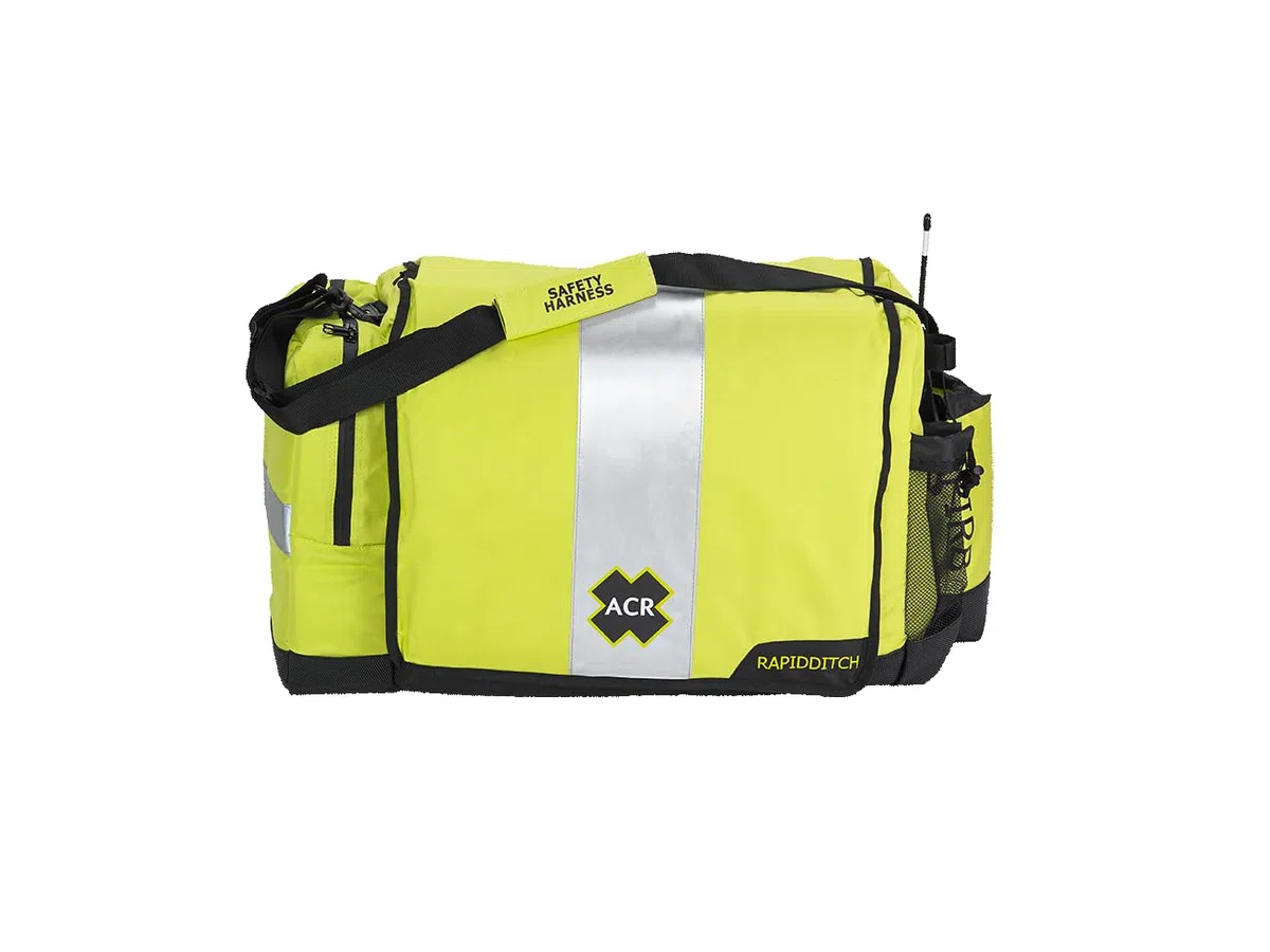 ACR RapidDitch Bag: borsa galleggiante progettata per mantenere le forniture di emergenza essenziali sicure, accessibili e a galla in situazioni critiche, per un supporto affidabile alla sopravvivenza