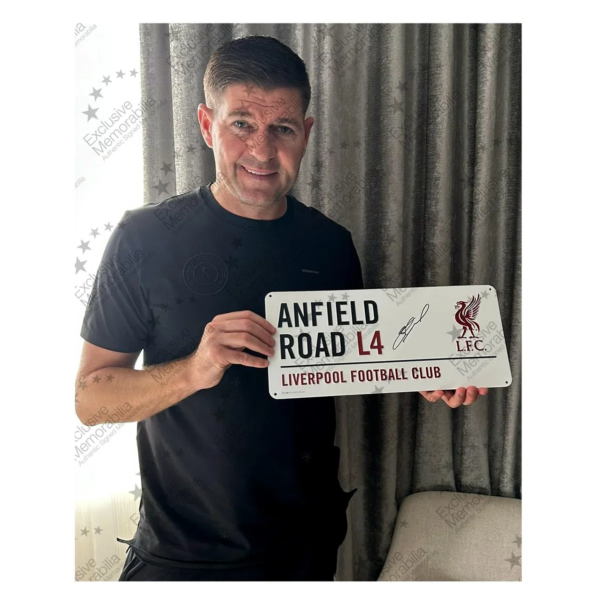 Cartello Stradale di Liverpool, Firmato da Steven Gerrard