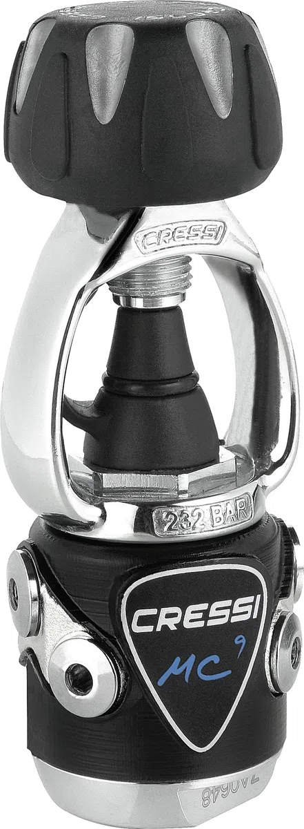 Cressi MC9/XS Compact Regulator - Erogatore per Immersioni, Disponibile in Versione INT o DIN, Adulto Unisex