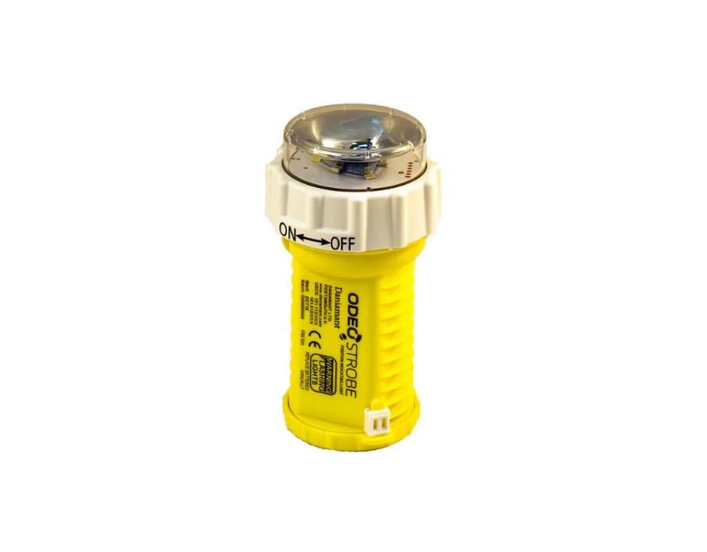Odeo LED Strobe Flare | Impermeabile | Approvato SOLAS | LED ultra luminoso | Lunga durata della batteria | Sicurezza marina | Segnale stroboscopico di emergenza | Riutilizzabile