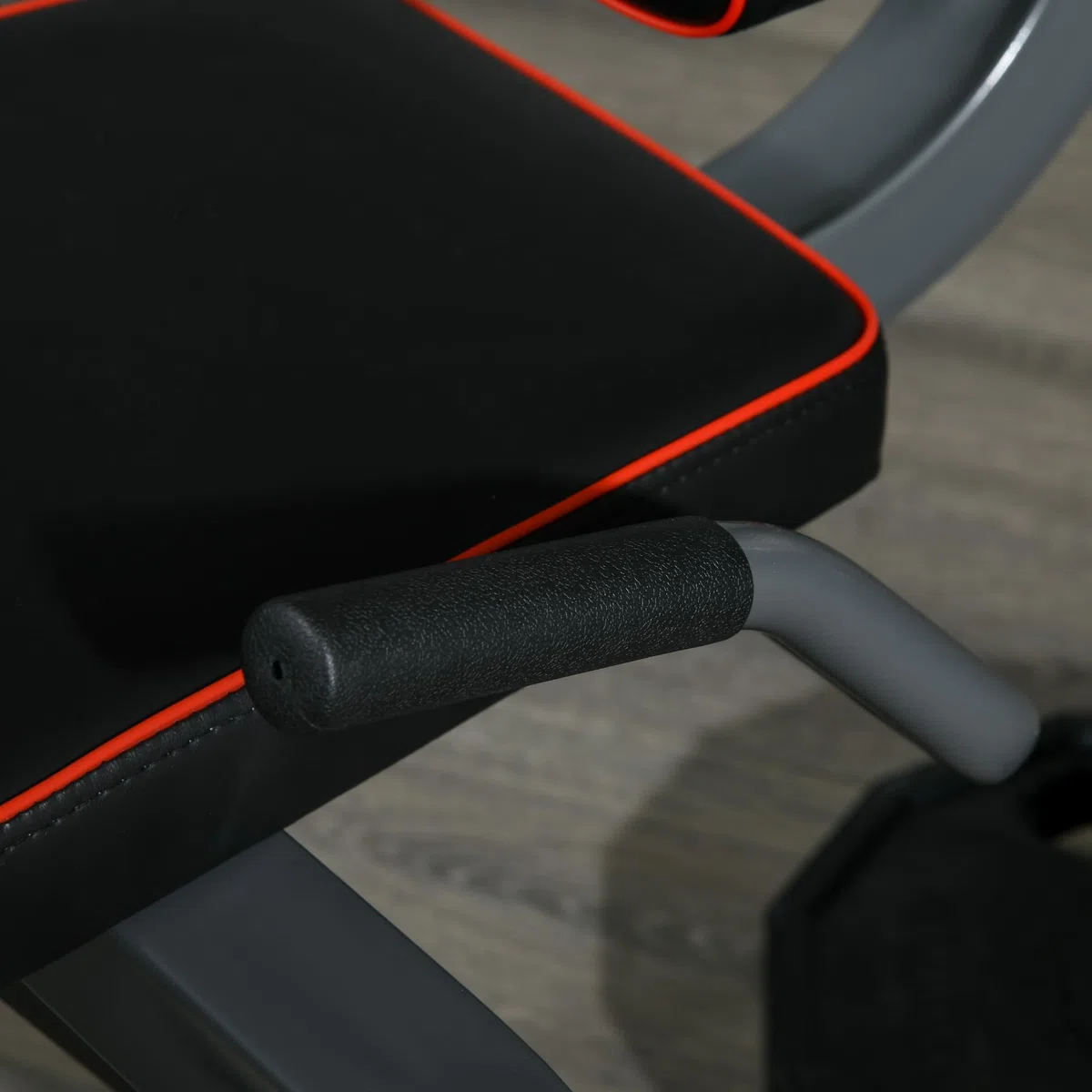 SPORTNOW Macchina Fitness con Schienale e Cuscinetti Regolabili per Leg Extension e Leg Curl, Panca Palestra con Spazio per Dischi Pesi in Acciaio e Plastica, Grigio e Nero