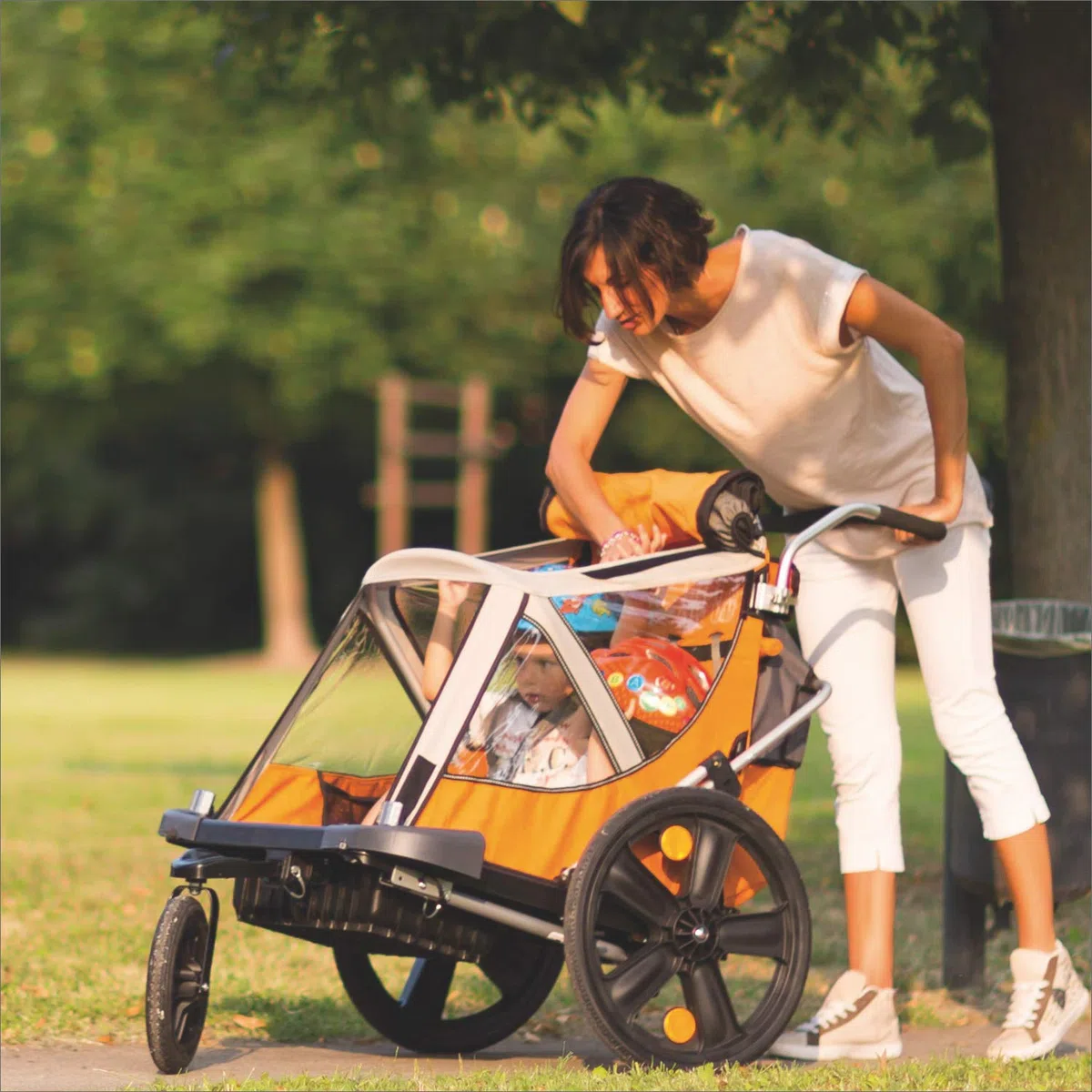 B-Travel - Rimorchio per Bambini, da Agganciare alla Bici - per Bambini di Peso Massimo 16 kg e Altezza Massima 1,10 m - Attacco alla Bici