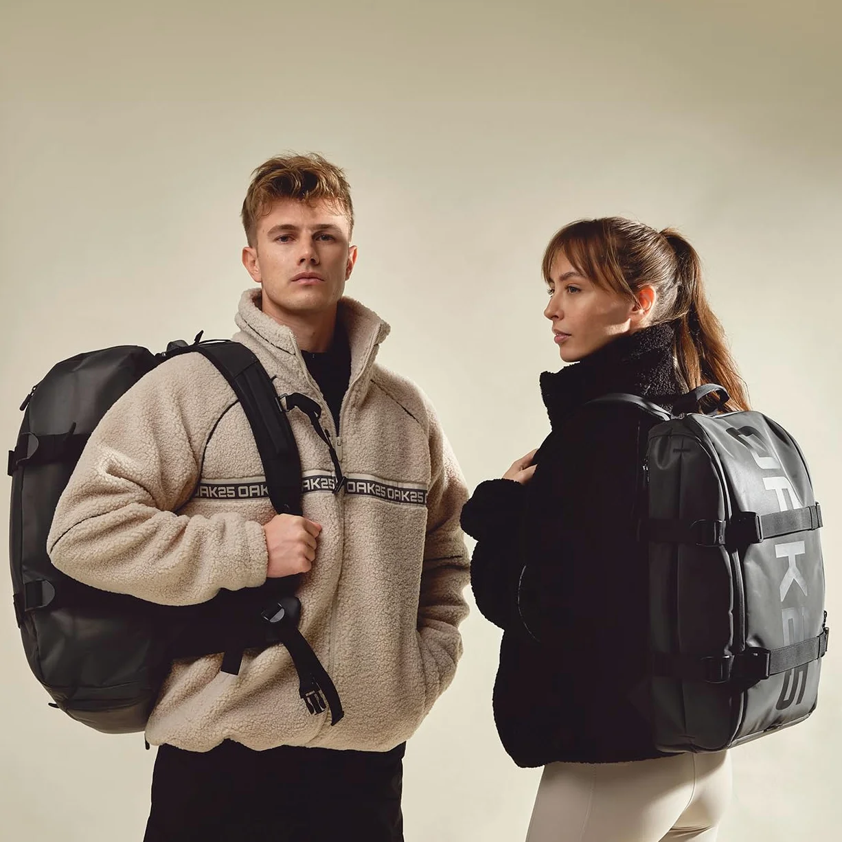 OAK25 Zaino Grande da Uomo & Donna Nero - Luminite Daybag - Zaino Riflettente per Bicicletta e Lavoro - Con Scomparto per Laptop - Idrorepellente