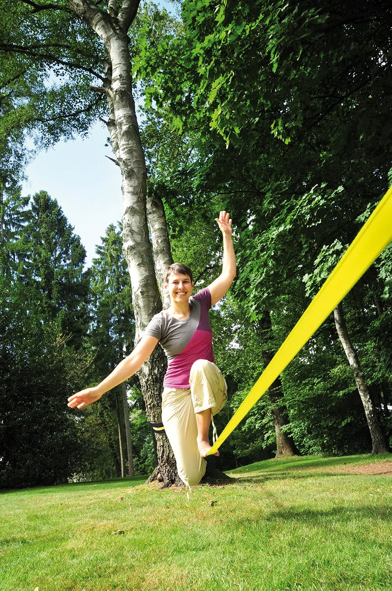 HUDORA Gioco di abilitá Slackline con L'Albero di Protezione Corteccia