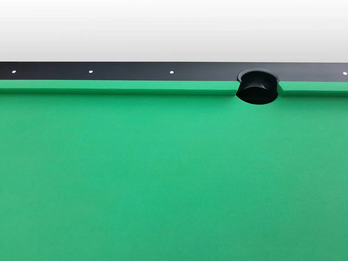 NG Biliardi - Tavolo da Biliardo Black Norman Light (216 cm), Pre-Montato, con Sistema di Ritorno Biglie e Regolatori di Livello, Panno Professionale Verde, Regolamentare