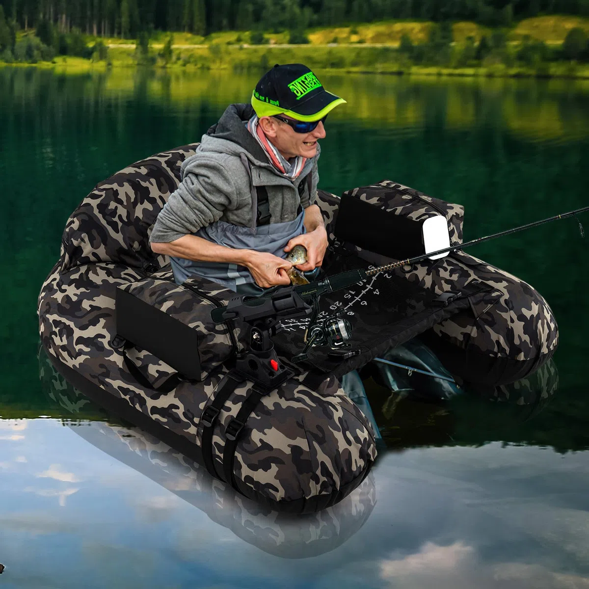 COSTWAY Barca Gonfiabile da Pesca, Belly Boat Portatile con Portacanna Regolabile, Supporto per Ami, Pagaia in Alluminio, Pinne, Pompa e Kit di Riparazione, Portata 150 kg