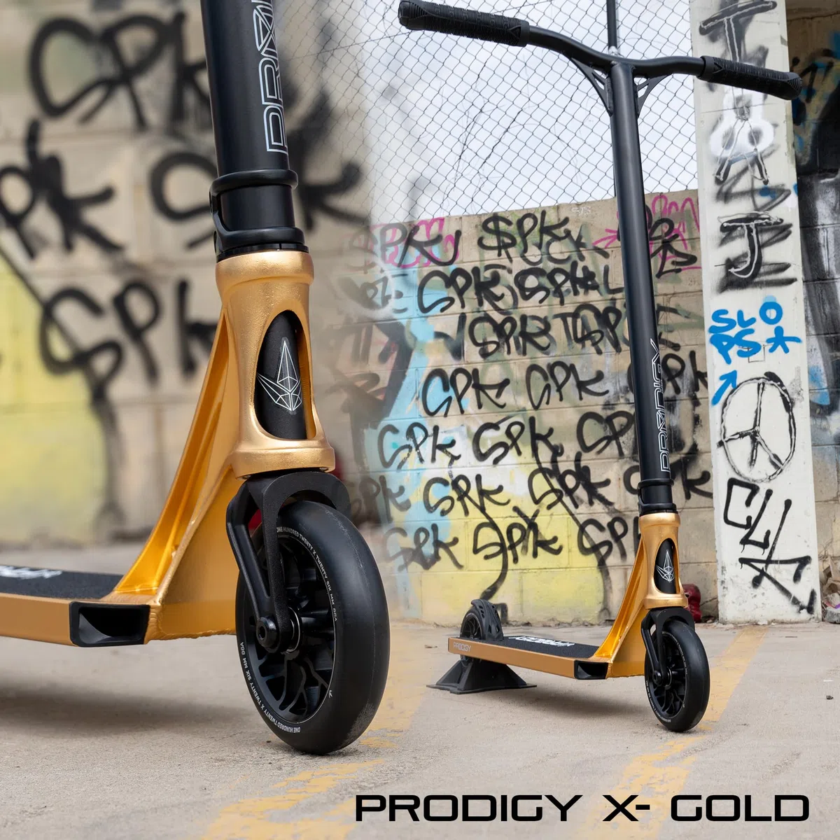Blunt Monopattino Prodigy X Pro, di qualità, ad alte prestazioni, costruito con parti di livello professionale, perfetto per tutti i livelli di abilità
