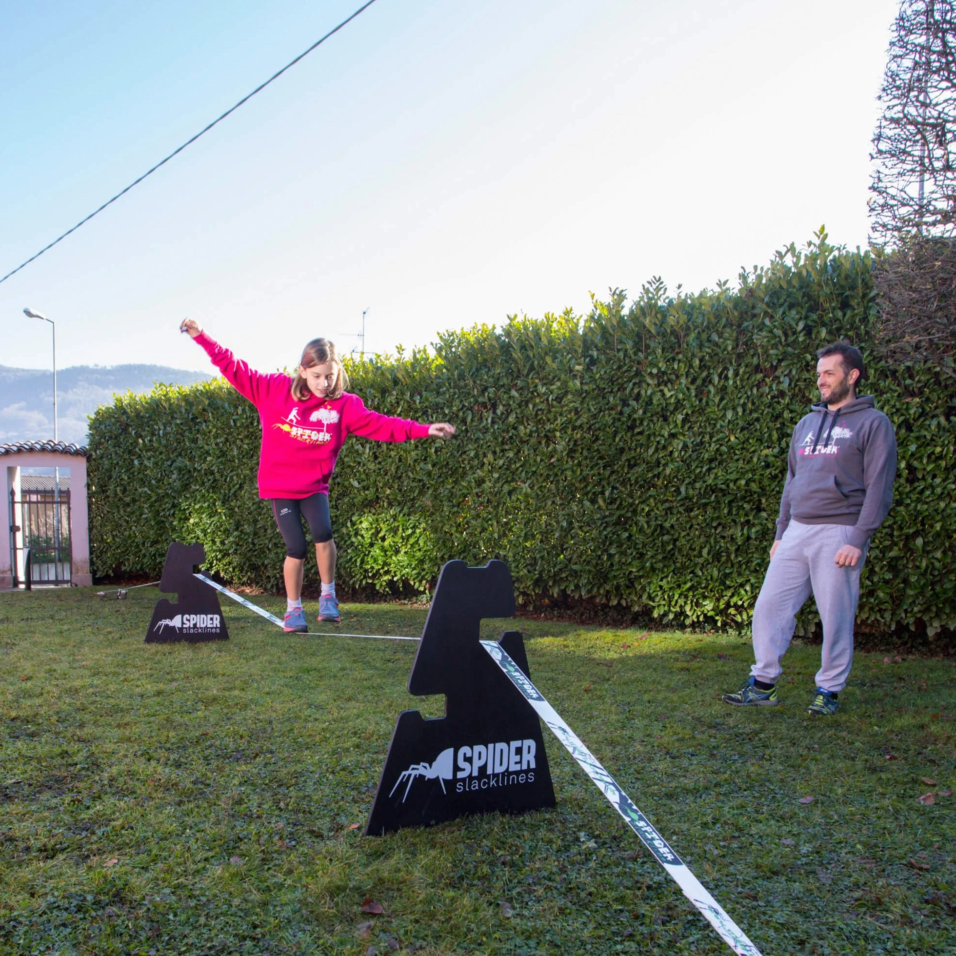 SOS02 - Outdoor Kit White Line per Principianti - Due Cavalletti con Tre Regolazioni di Altezza e Una Linea di 15 Metri