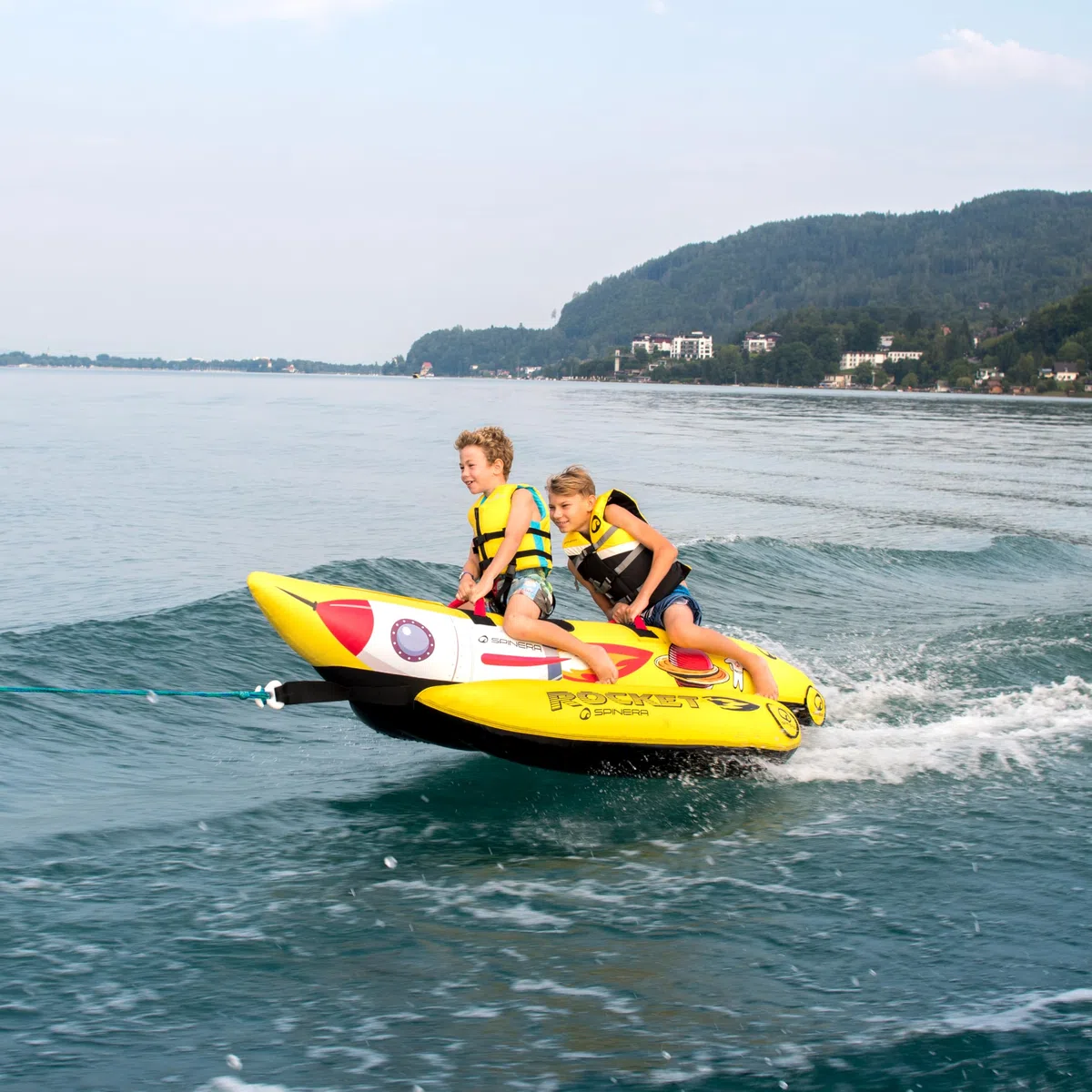 Spinera Rocket 2 - aufblasbare Banane, Tube, Wasserring, Wasserreifen, Towable für 2 Personen