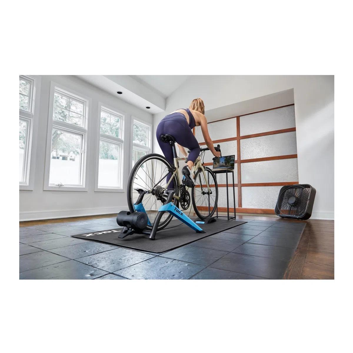 Tacx Boost Bundle - Trainer indoor con sensore velocità bluetooth/ANT+