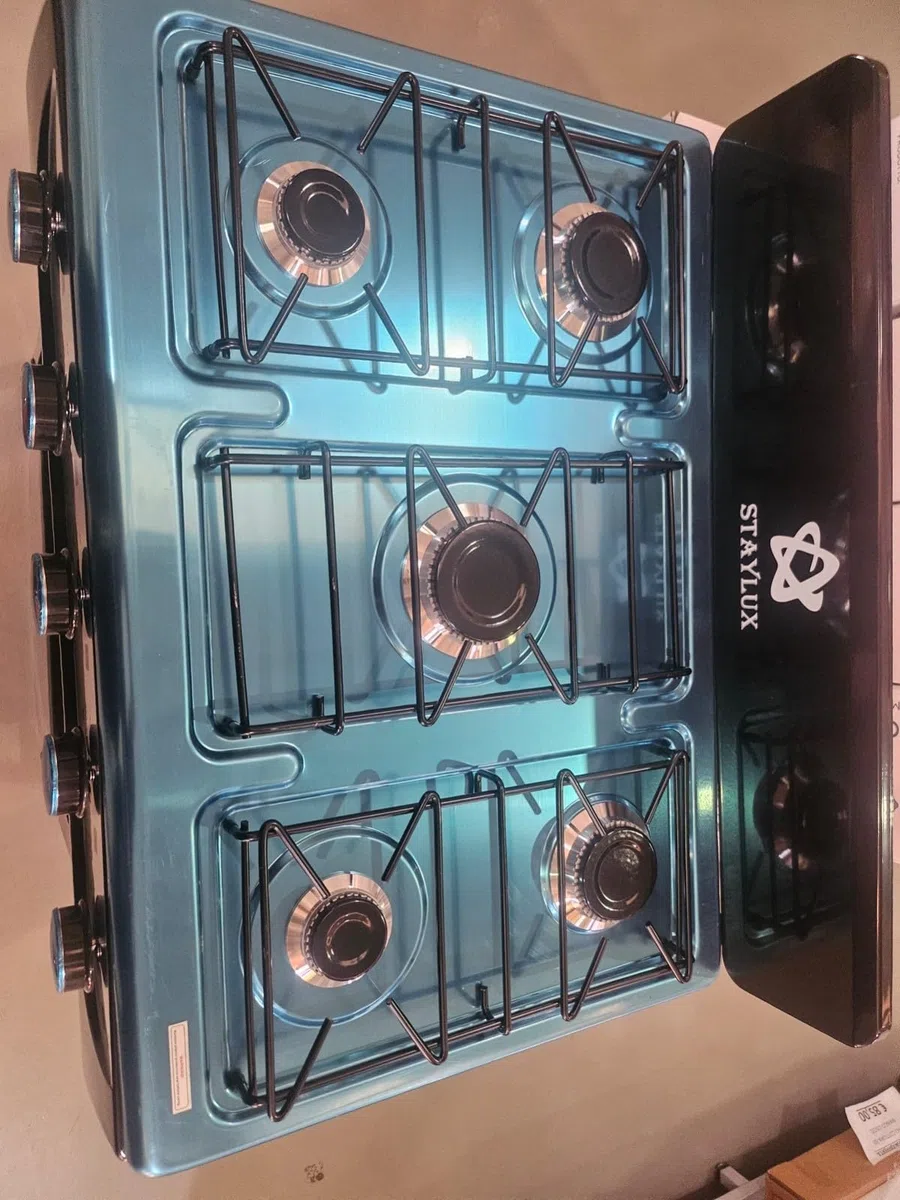 Piano cottura a Gas GPL 5 Fuochi da Esterno Cucinotto Portatile in Acciaio con 5 Bruciatori Potenti Piano Cottura con Paravento e Piedini per Attività all'Aperto Campeggio