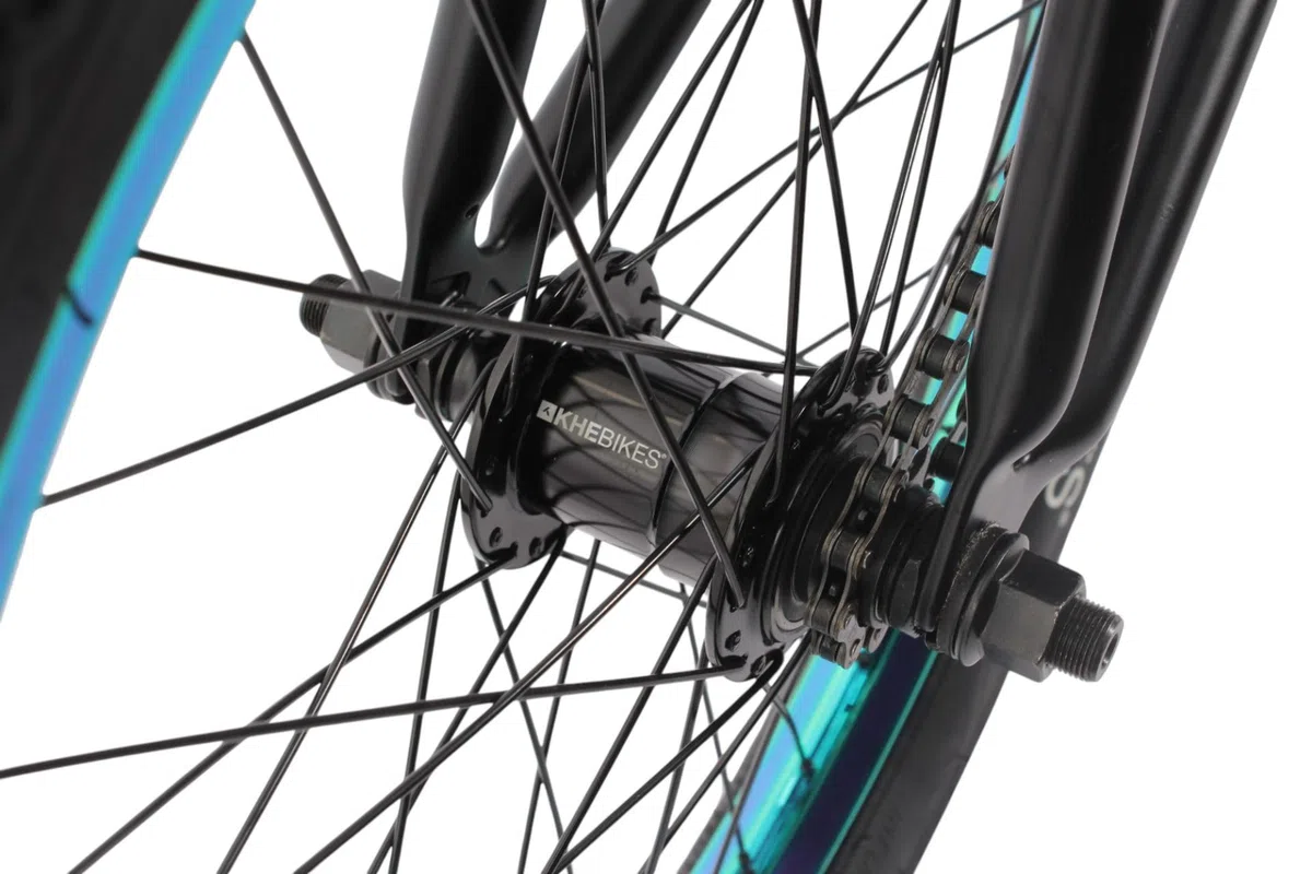 KHE Cirrus FC PRO 20 Pollici BMX - CrMo Telaio - 10,2 kg - Greyhound Freecoaster - Cerchi Oil Slick - Street/Park - Modello 2025 - Brakeless Ready - 20,8" TT - per piloti 145-190 cm