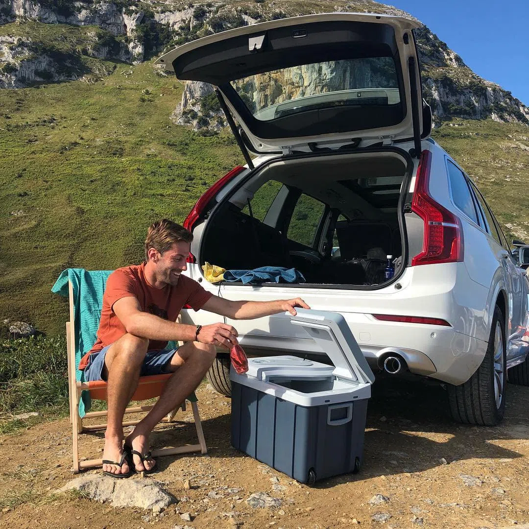 Mobicool MQ40W Frigorifero Portatile Elettrico, 39 L, Mini Frigo per Auto, Camion, Barca o Camper, 12 V o 230 V
