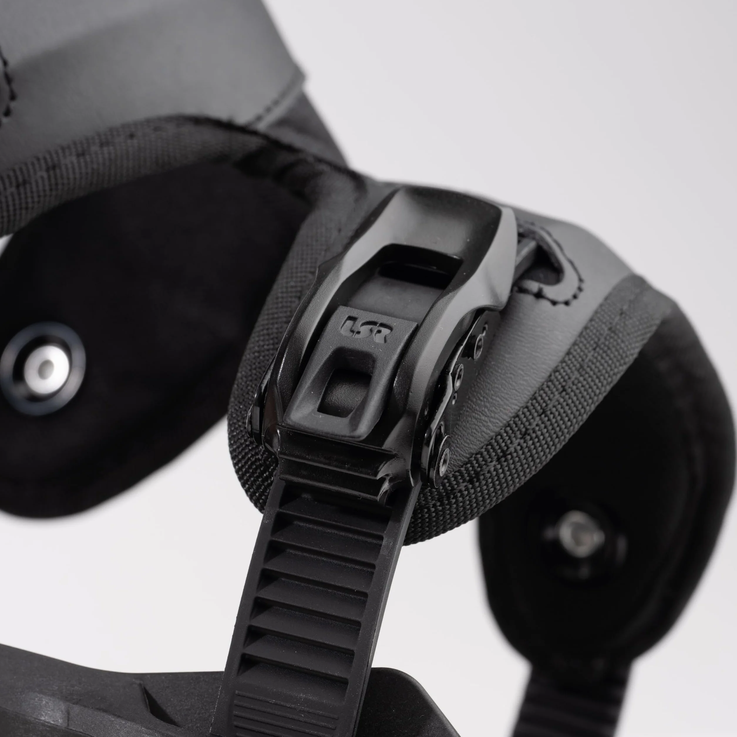 Attacchi da snowboard Nidecker Flow Nexus Confortevole flex all-mountain con piastra di base in nylon rinforzato con vetro