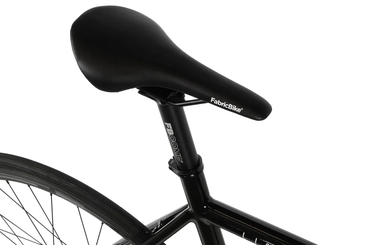 FabricBike Light Fixed, Fixie, Single Speed, Telaio e Forcella in alluminio, Ruote 28", 4 colori, 3 misure, 9,45 kg circa.