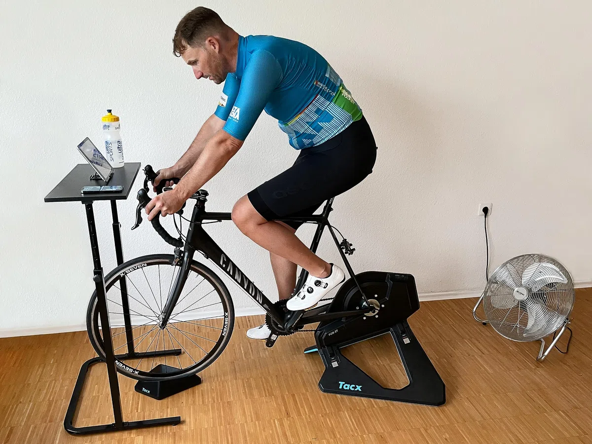 Tabella di Bicicletta per Il Tavolo di Formazione del Rullo della Bicicletta Altezza Regolabile del Tavolo di Formazione del Rullo di Formazione dell'interno Trainer Smart